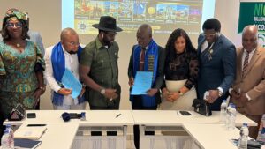 1 Group signns investment deal