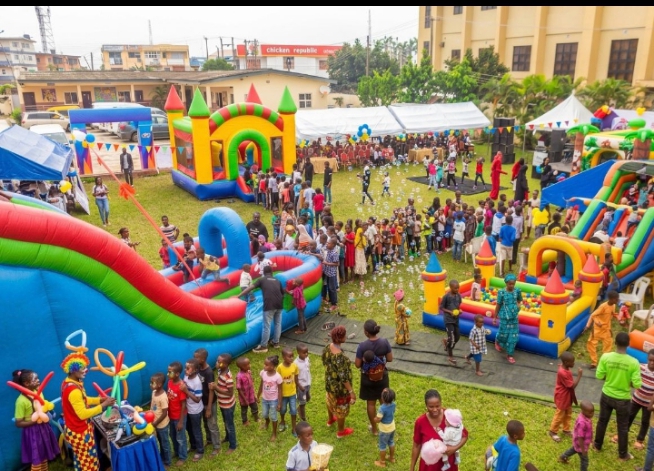 1 May Day Celebration at Wow